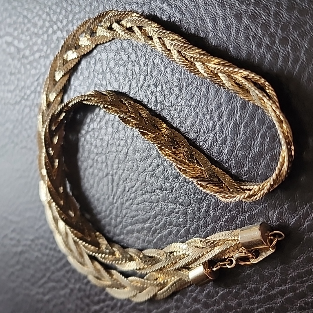 Vtg Necklace